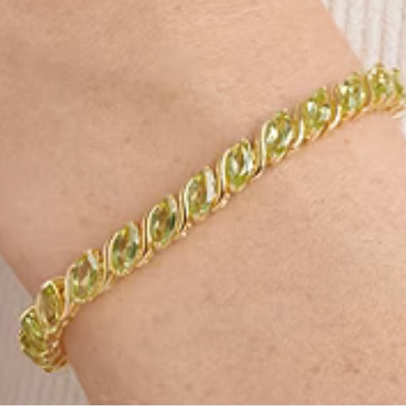 Vintage Jewelry - Gold over Sterling Silver Green Peridot Tennis Bracelet